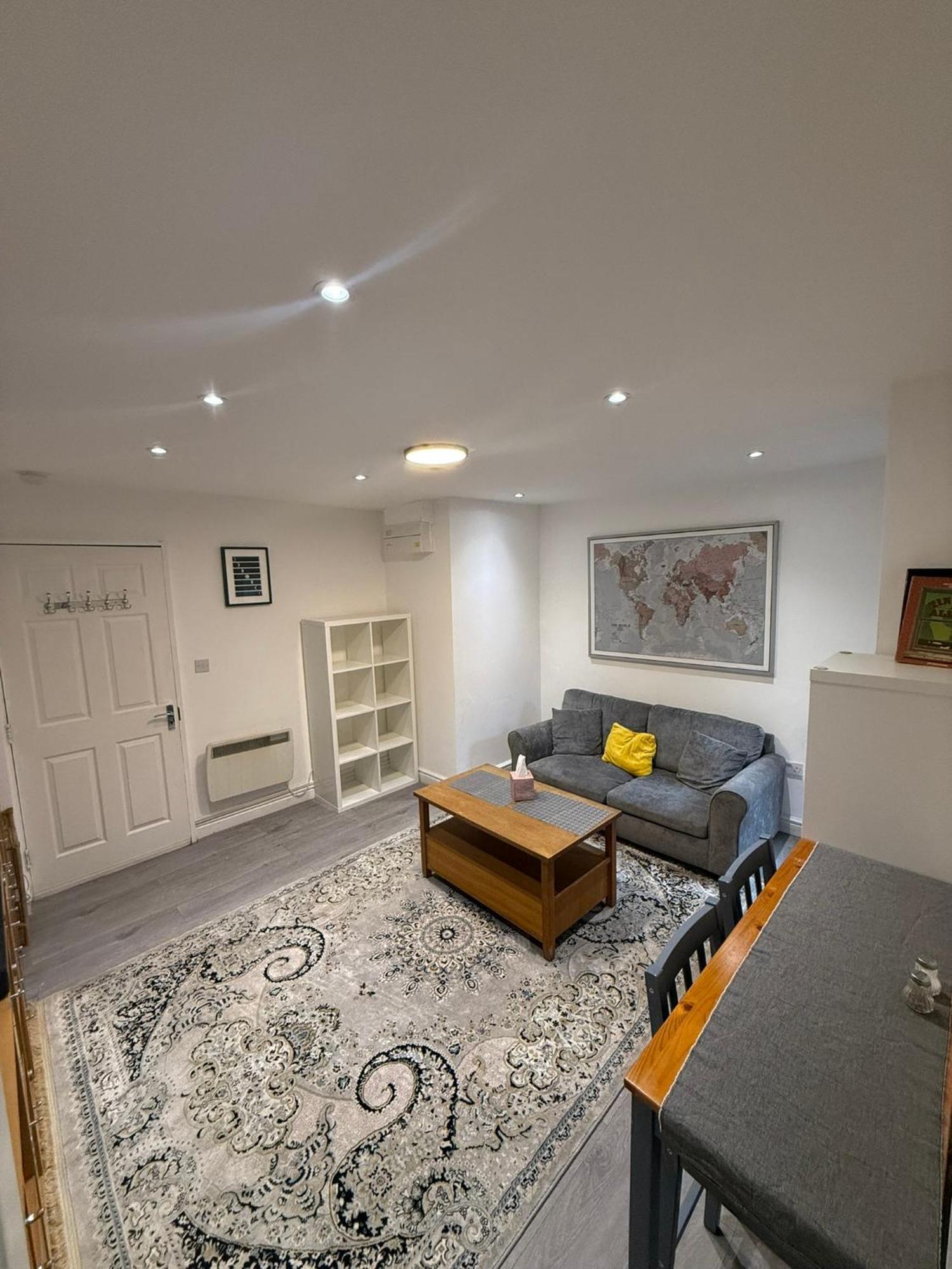 Bright And Spacious Entire One Bedroom Apartment With Living Room And Private Garden Apartment